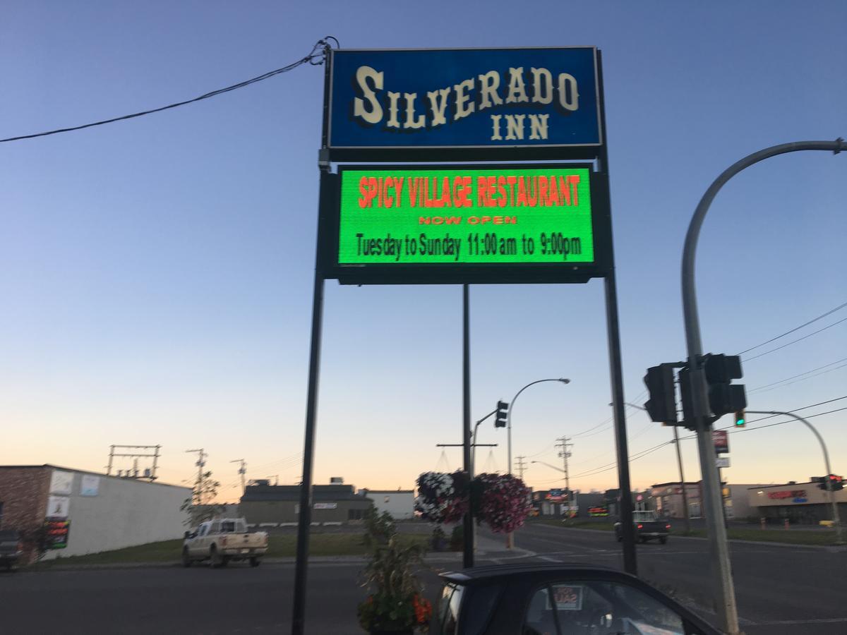 The Silverado Inn Dawson Creek Exterior foto